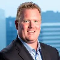 Steve Hamilton headshot